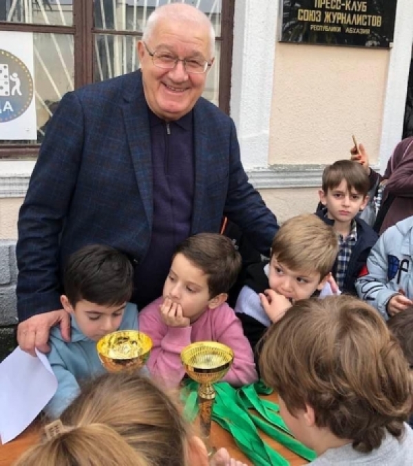 АԤСНЫ ИМҨАԤЫРГО ИАЛАГЕИТ ИААРТУ АХӘЫҶТӘЫ АРЕИТИНГТӘ ШАХМАТТӘ  ТУРНИР  «АЛАШАРА – ИҚӘЫԤШУ  АГӘЫӶРАҚӘА».