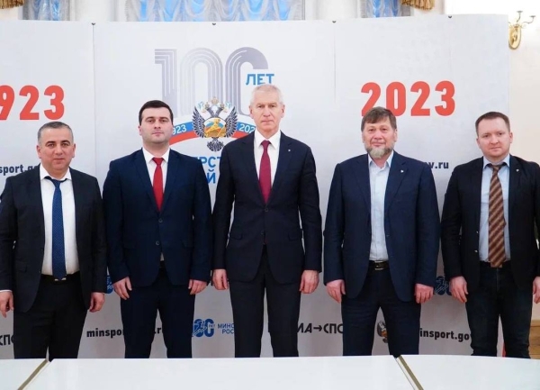 Ҭарашь Ҳагба Урыстәыла аспорт аминистр Олег Матыцин диԥылеит.
